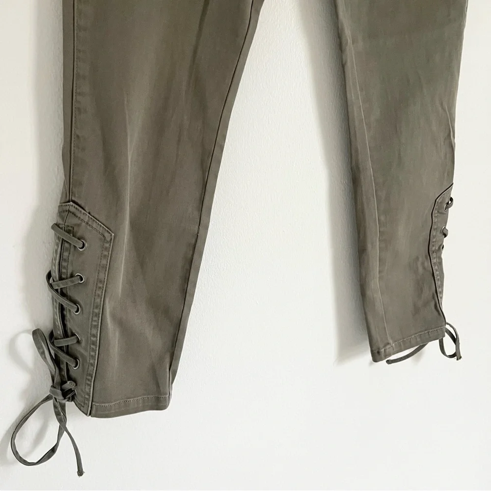 NWT Pistola Women’s Lace‎ Up Ankle Crop Length Pants Green Size 25